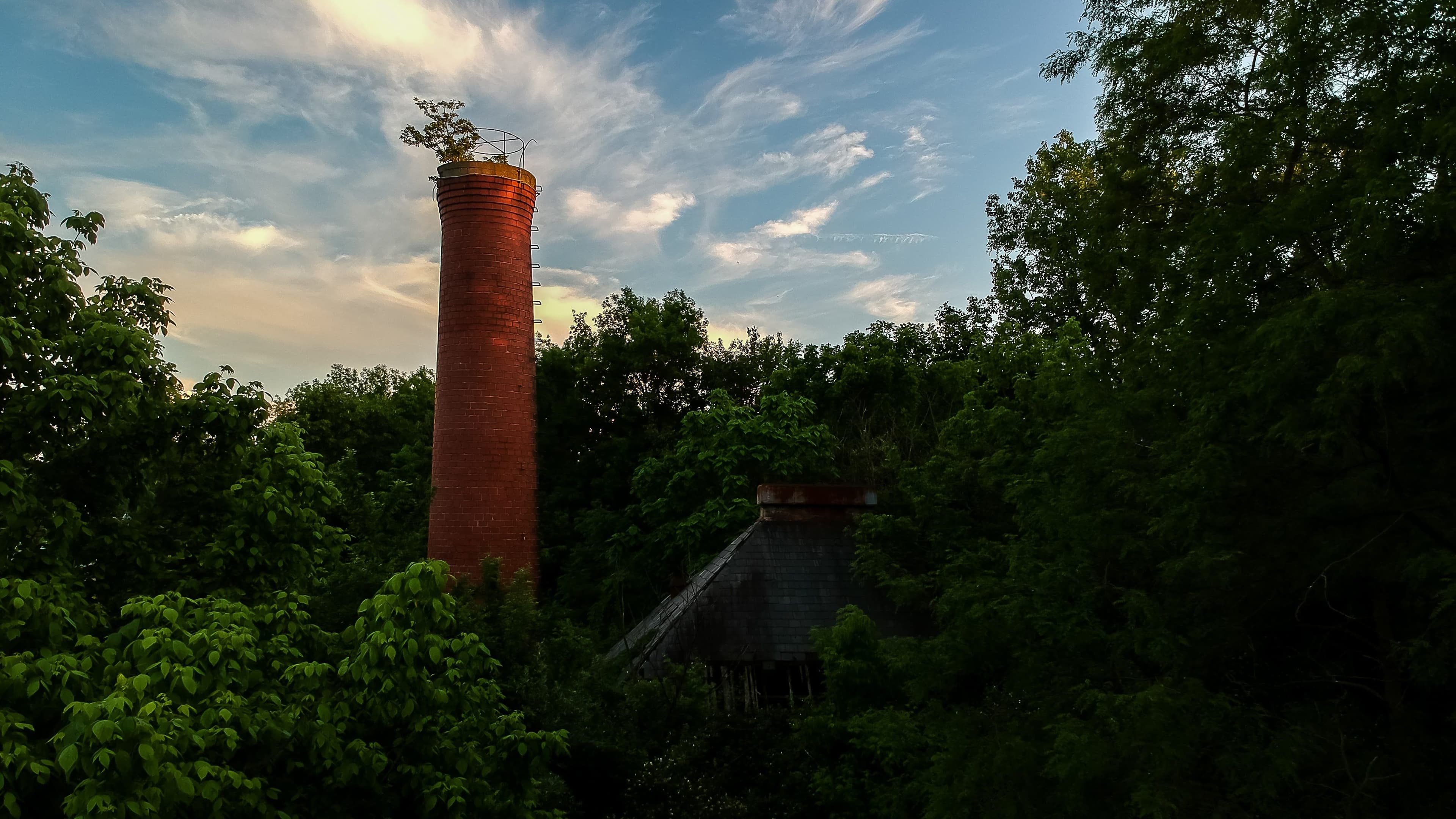 Abandoned Building on Fort Harrison