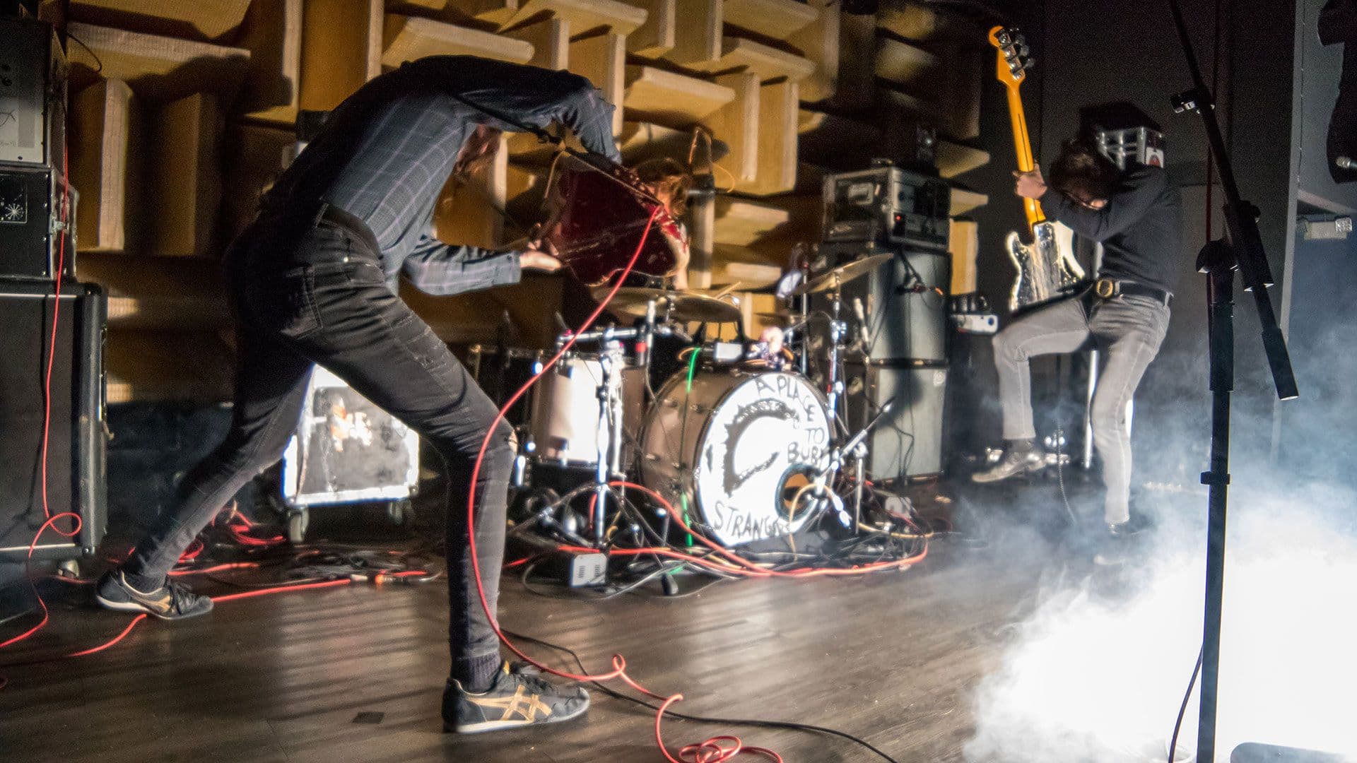 A Place to Bury Strangers APTBS